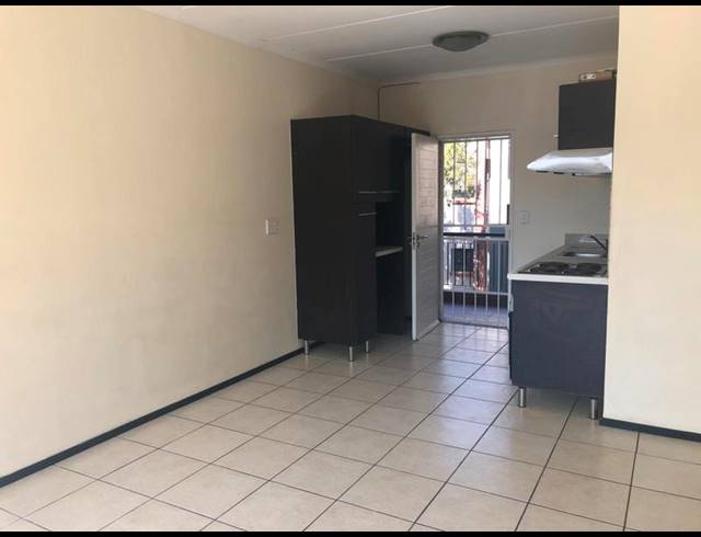 2 BEDROOM PROPERTY TO RENT IN NORTH RIDING